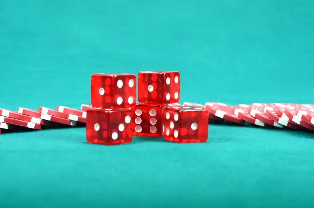 222v co Live Casino Bonus Cashback VIP Reward Program မြန်မာ ကစားသမားများအတွက် ပရိုမိုးရှင်းမြင်ကွင်း